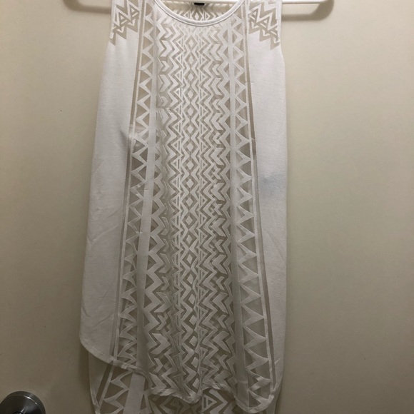 Clothes - Picture 11 of 16